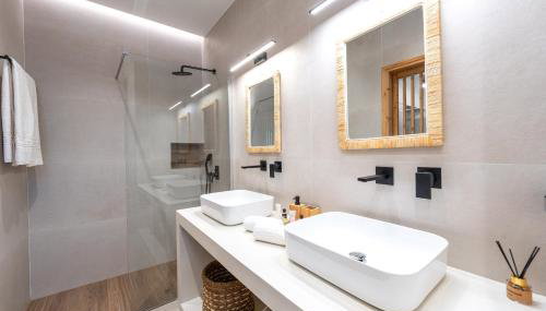 Luxury Memories Suites - Foto 5, towels, Shower