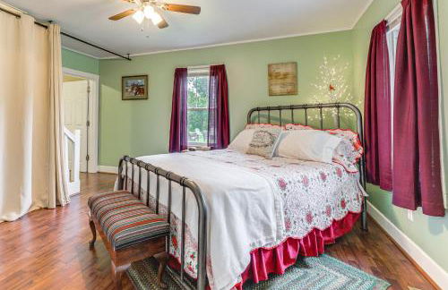 Grandmas Farm House on 125 Acres with Fire Pit! - Foto 11