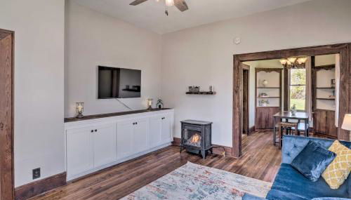 Lake Charles Cottage with Fireplace and Yard! - Foto 5