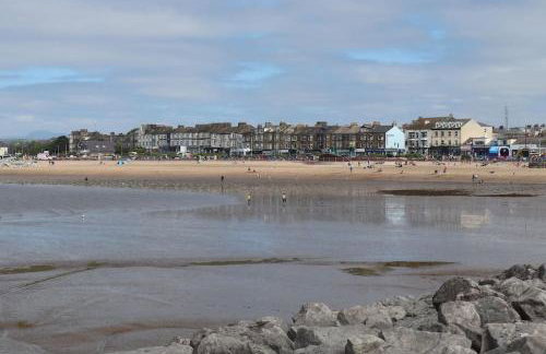 Modern and comfortable stay in Morecambe - Photo 44