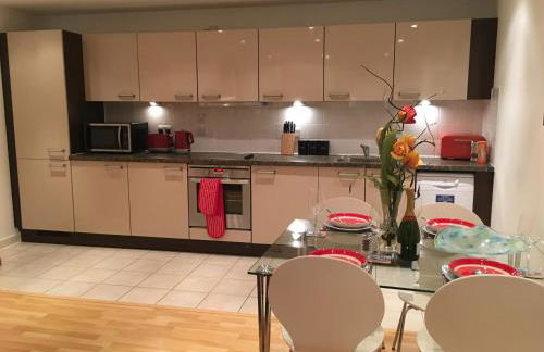 Gunwharf Quays Harbour Apartments - Foto 31