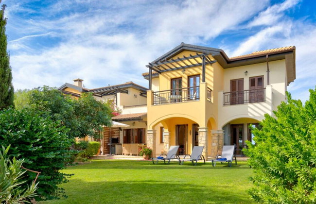 Ground Floor Apartment With Golf and sea Views - Roudias Aphrodite Hills Resort - Foto 1