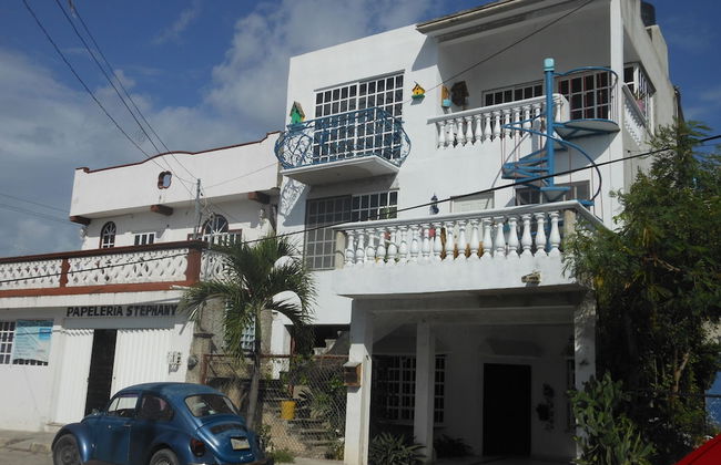 Majestic House - Photo 9