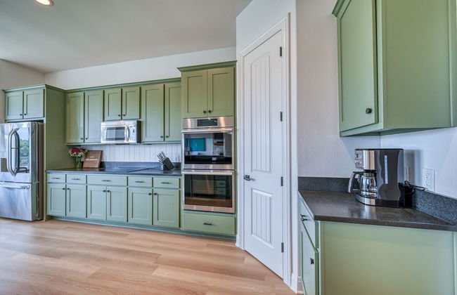 Luxury Lakefront Home-private Dock - Dipping Pool! - Foto 16