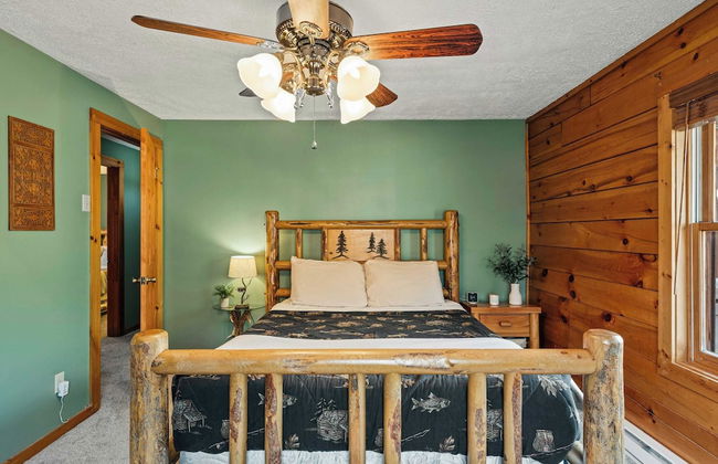 Deer Haven Cabin by Avantstay Waterfront Dock + Firepit - Foto 2