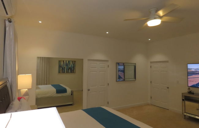 The White House TCI Guest House - Foto 17