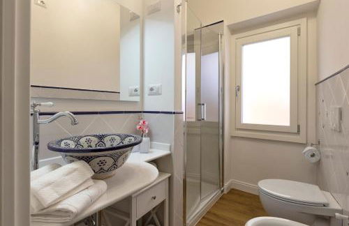 “CIELO E MARE”, CASETTA NEL CUORE DEL BORGO ANTICO / “SKY & SEA”, CHARMING IN THE HEART OF OLD VILLAGE - Foto 7