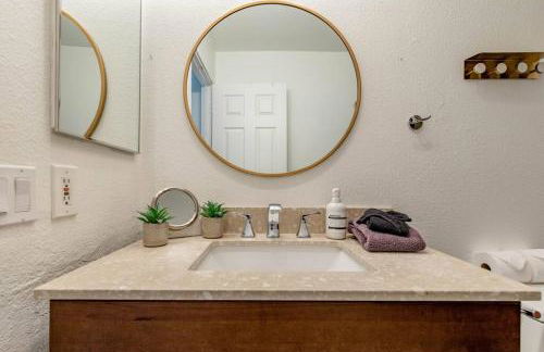 The Yorba Oasis w/Pool - Foto 17