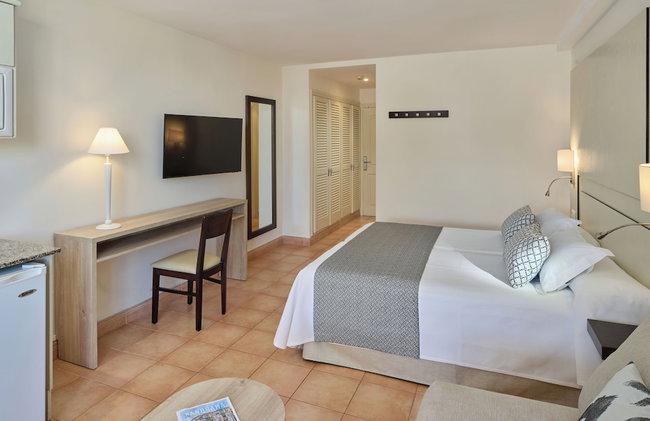 Grupotel Club Menorca - Photo 5