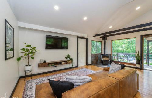 Riverfront Cabin, Nordic Hot Tub, Dog-Friendly - Foto 4