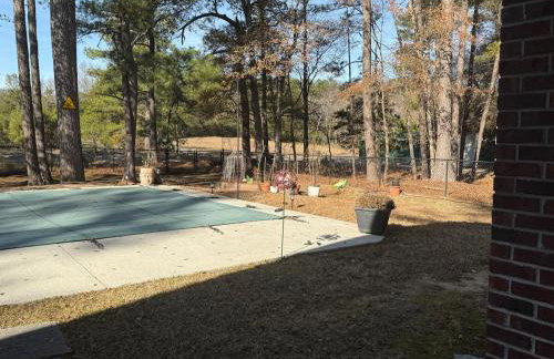 Secluded Retreat with Pool near Stone Mountain, Aquarium and Coca-Cola - Downtown - Foto 61