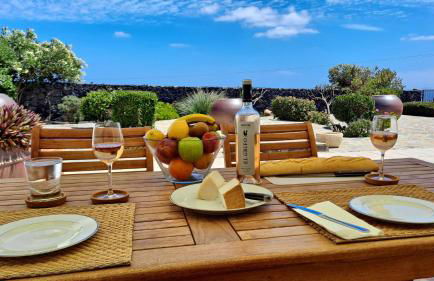 Villa Essence - a unique detached villa with A-C, heated private pool, hottub, gardens, patios and stunning views! - Photo 16