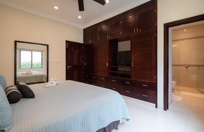Beachfront Homes by Playa Paradise - Photo 11