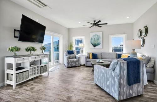 Walkable Topsail Retreat with Hot Tub and Views - Foto 12