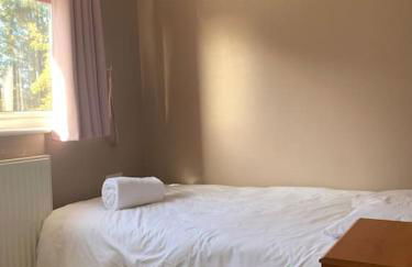 Huntingdon walk to town centre, cosy, Free parking - Foto 16