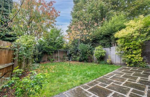 4 bedroom detached house 4 bathrooms - Foto 37