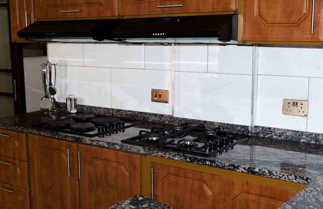 Lusaka Luxe: Your Private Oasis Awaits in the Heart of Zambia - Foto 21