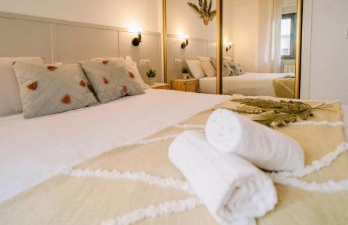 Centro, Hospital y Campus Universitario a 5 minutos - Camas de primera - Lavadora - SmartTV - Wifi 1 GB - Teletrabajo - Foto 12