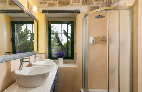 Carob Villa - Photo 25