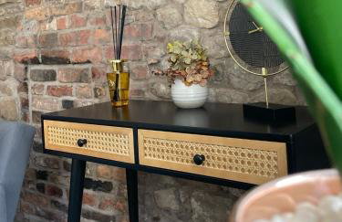 High Street Apartment - Photo 10