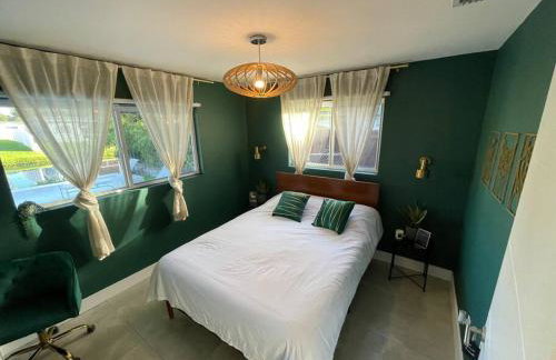 Modern pool home on the lake near Hardrock FLL airport - Foto 9