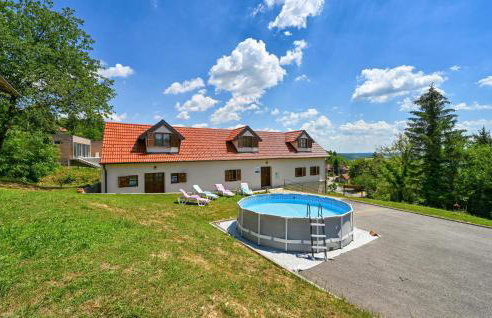 Awesome Home In Breznicki Hum - Foto 12