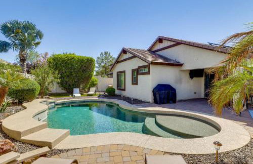 4 Mi to Luke AFB Family Home with Pool and Hot Tub - Foto 24