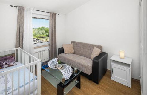 Four-Bedroom Apartment In Nova Vas - Foto 44