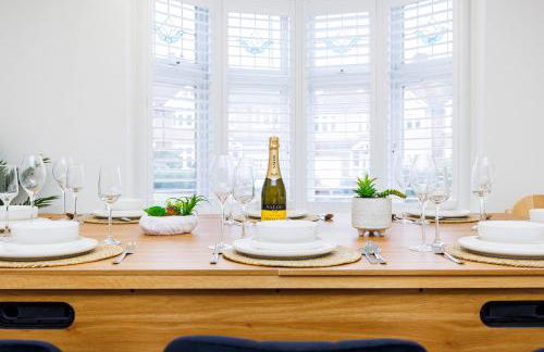 5 Bedroom House , Free Parking , Pool Table , Arcade Machine , Garden , Sleeps 9 , Offers , Ideal For Contractors , Families , Long Term Stays - Foto 45