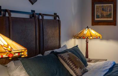 Mountain Cabin with Hot Tub, Scenic Views, Fire Pit, by Forest & Peak Retreats - Foto 19