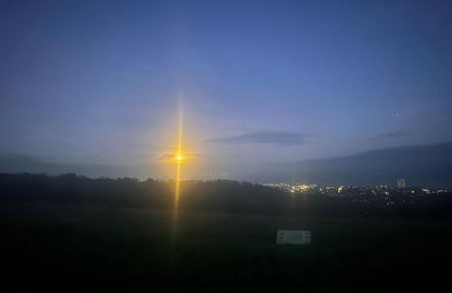 Sleeps10/18-parking-garden-pool-hottub-balcony - Foto 23