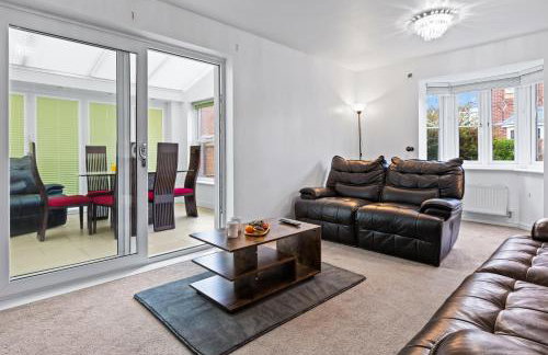 Spacious & Budget 4B Home w en-suites - Foto 66