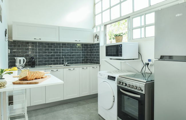 Charming 2BR in Haifa by Sea N' Rent - Foto 15