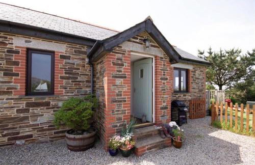 Sundowners panoramic views of countryside sea - Foto 17