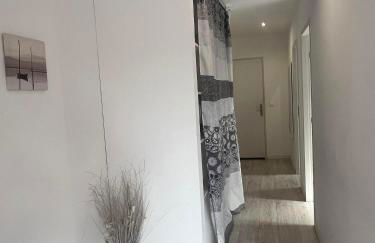 Charmant T2 calme , climatisé et piscine privée - Foto 9