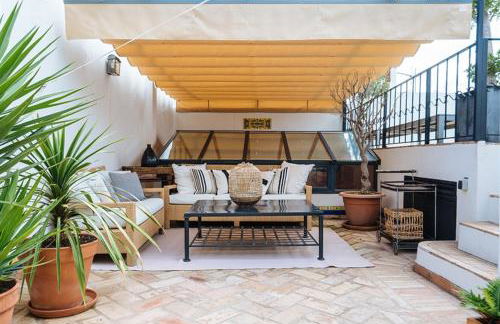 CASA PALACIO SXVIII CON PISCINA en centro histórico de SEVILLA - Photo 3