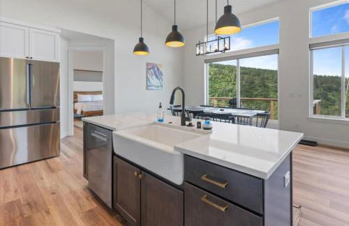 *NEW* Canyon View Dream Retreat + Views +Anchorage - Photo 8