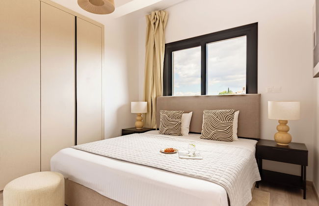 Sanders Eduardovich Limassol - Foto 11