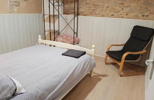 Appt climatisé, 4 à 6 couchages Tarn, Albi, Gaillac, Cordes, Wifi gratuit, boîte à clés, proche commodités et gare routière - Foto 8