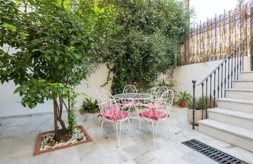 Apartamento con Patio - Photo 2