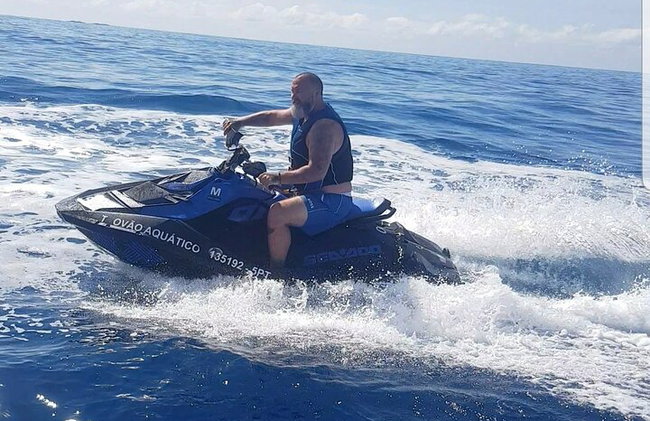 Vive una actividad inolvidable con nuestras motos acuáticas - Foto 12