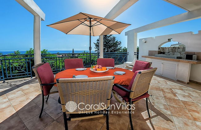 Wonderful Quiet Area, Completely Privacy, Large Private Pool, Colourful Garden - Foto 56