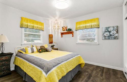 CUTE Remodeled Midcentury Cottage on Boise Bench - Photo 4