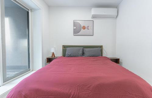 Modern Duplex Escape w Backyard - Foto 4