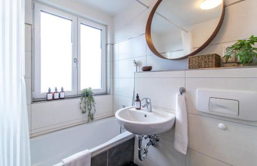 LauterLiebe Apartment I WLAN I Küche I Stellplatz I Zentral - Foto 15