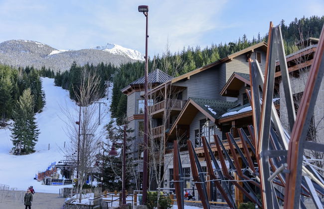 First Tracks Lodge - Foto 10