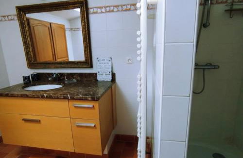 Logement Aubance dans charmante longère avec piscine en partage - Foto 9