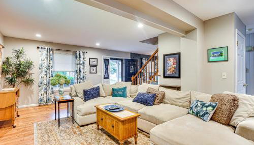 Spacious Family Home with Deck and Yard in Littleton! - Foto 5