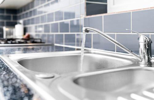 Stylish Five Bedroom House - Parking - Terrace - Fast Wi-Fi 974P - Foto 60