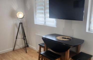 Gîtes Zz - WiFi Fibre - Netflix, Disney - Séjours Pro - Foto 5